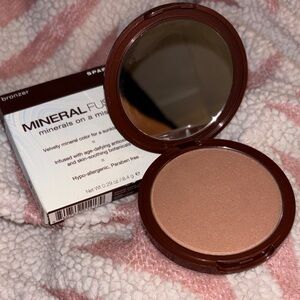 Mineral Fusion “Sparkle” Bronzer